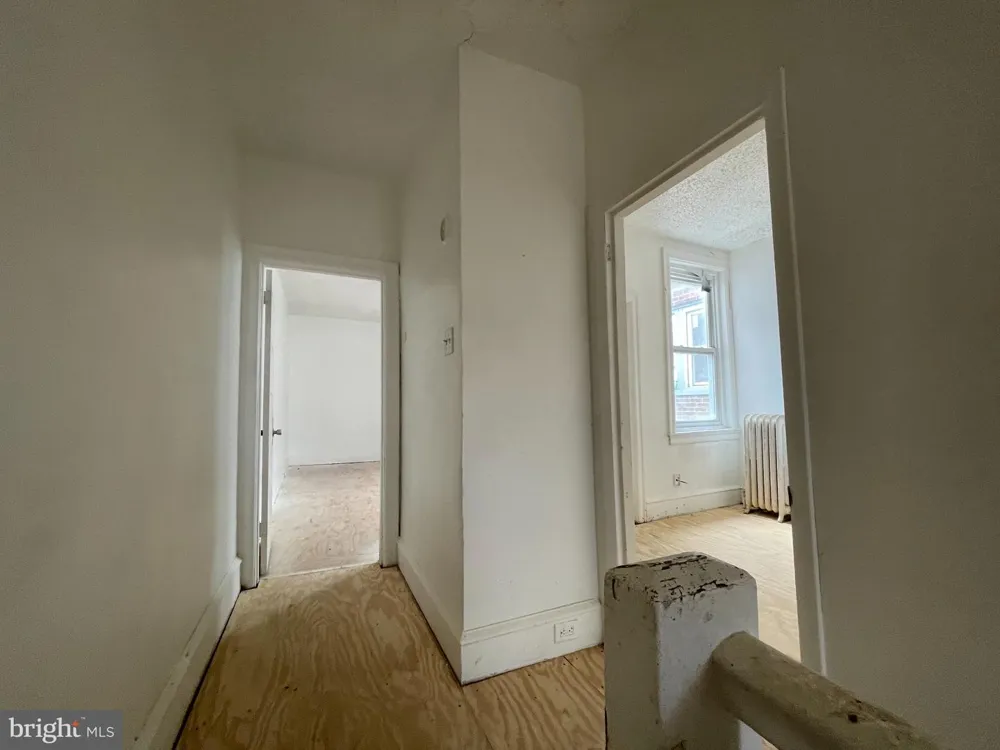 4936 9TH STREET Philadelphia, PA 19141