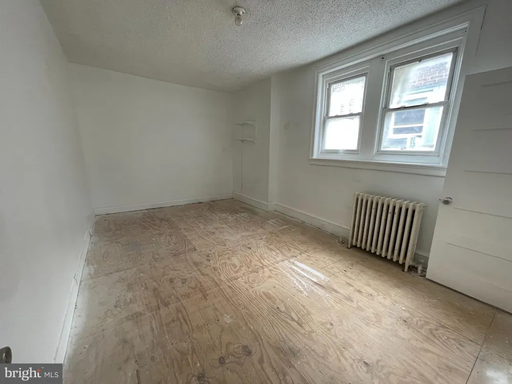 4936 9TH STREET Philadelphia, PA 19141