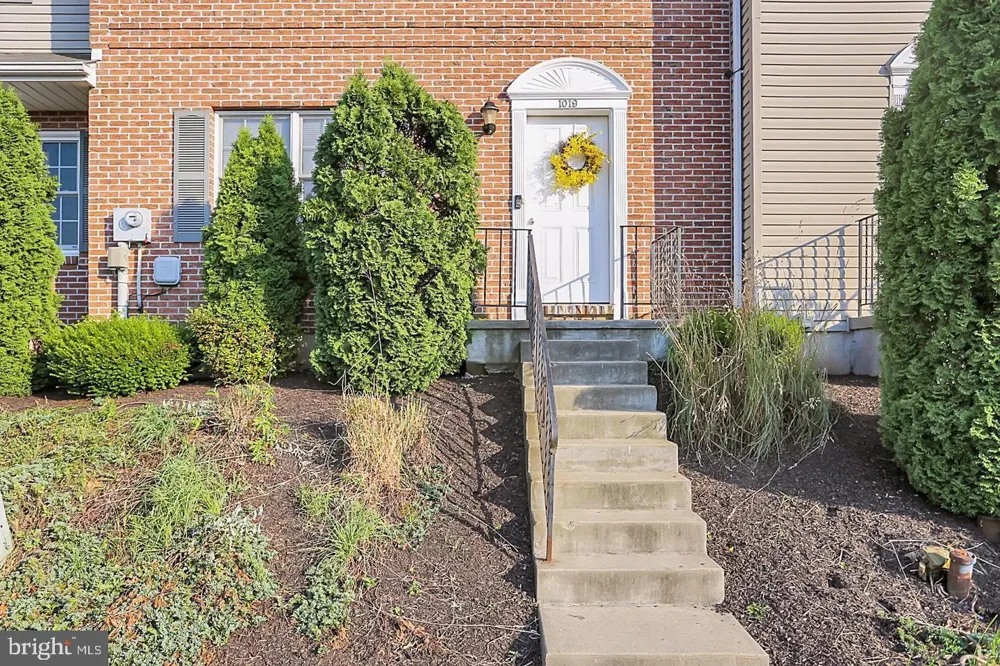 1019 FREDRICK BOULEVARD Reading, PA 19605