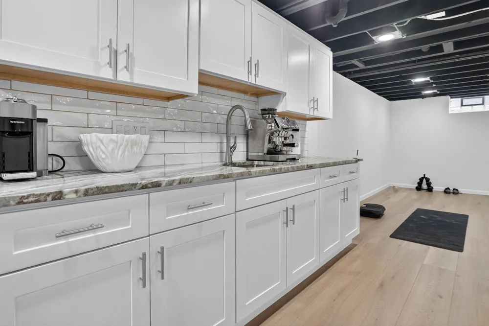 53284 Wolf Drive Utica, MI 48316