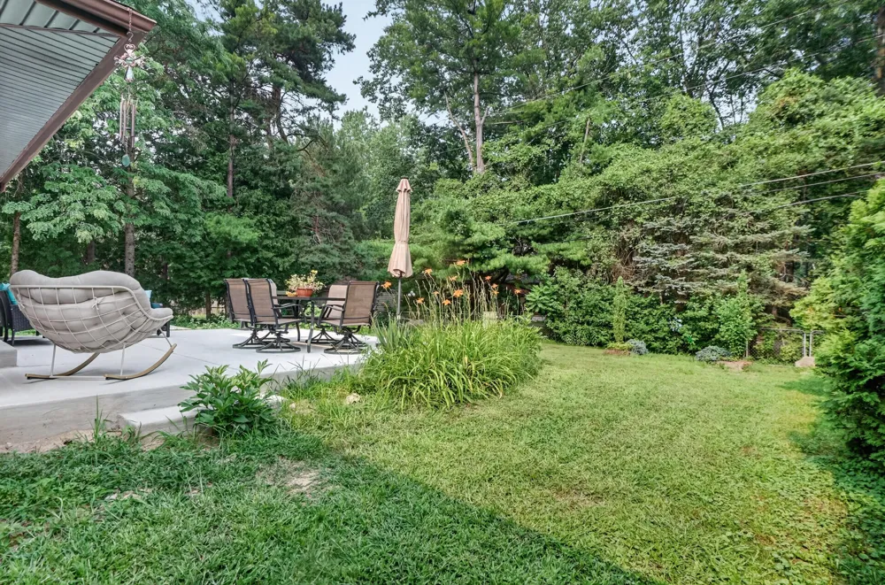 53284 Wolf Drive Utica, MI 48316