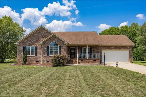 514 Honeysuckle Ridge