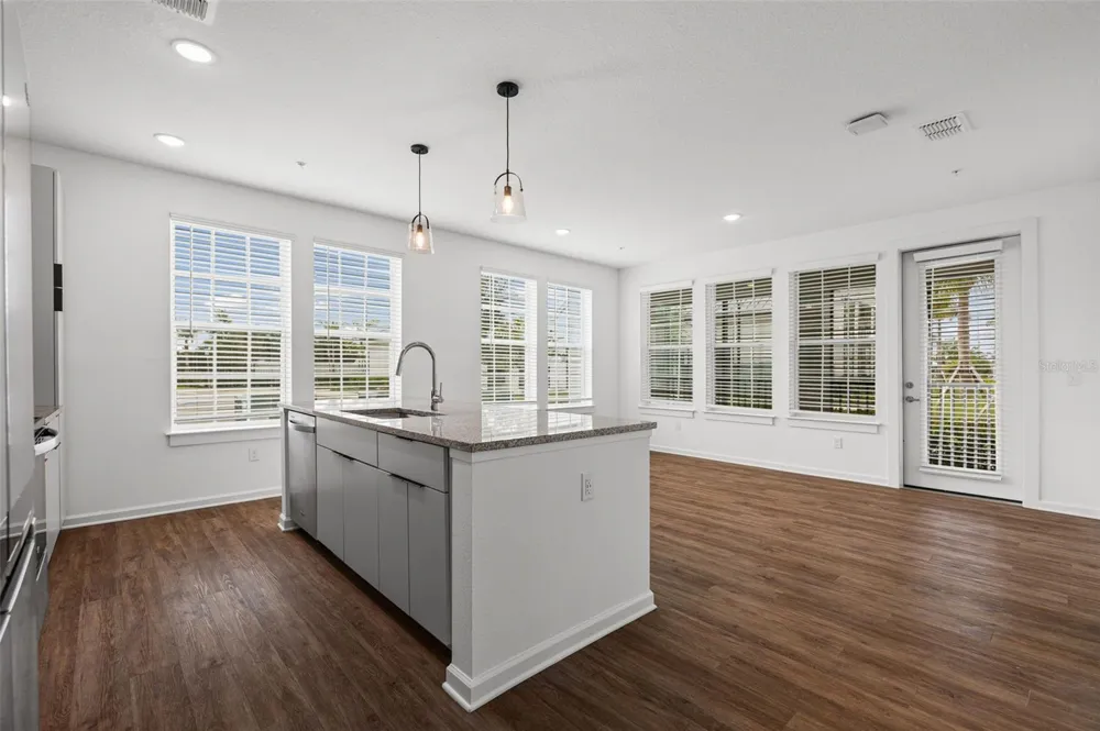 1700 RANCH ROAD #B2-13208 Nokomis, FL 34275