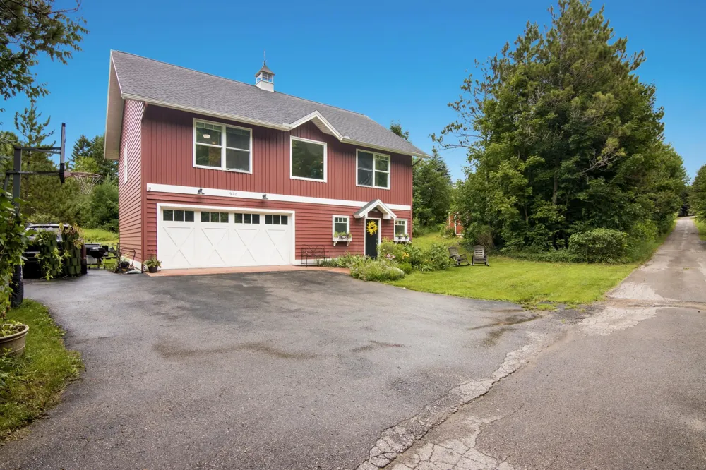 910 Rusch View Ridge Garfield Charter Township, MI 49696