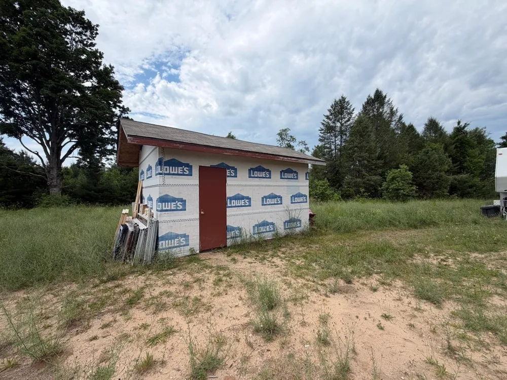 653 W Elder Road Custer Township, MI 49659