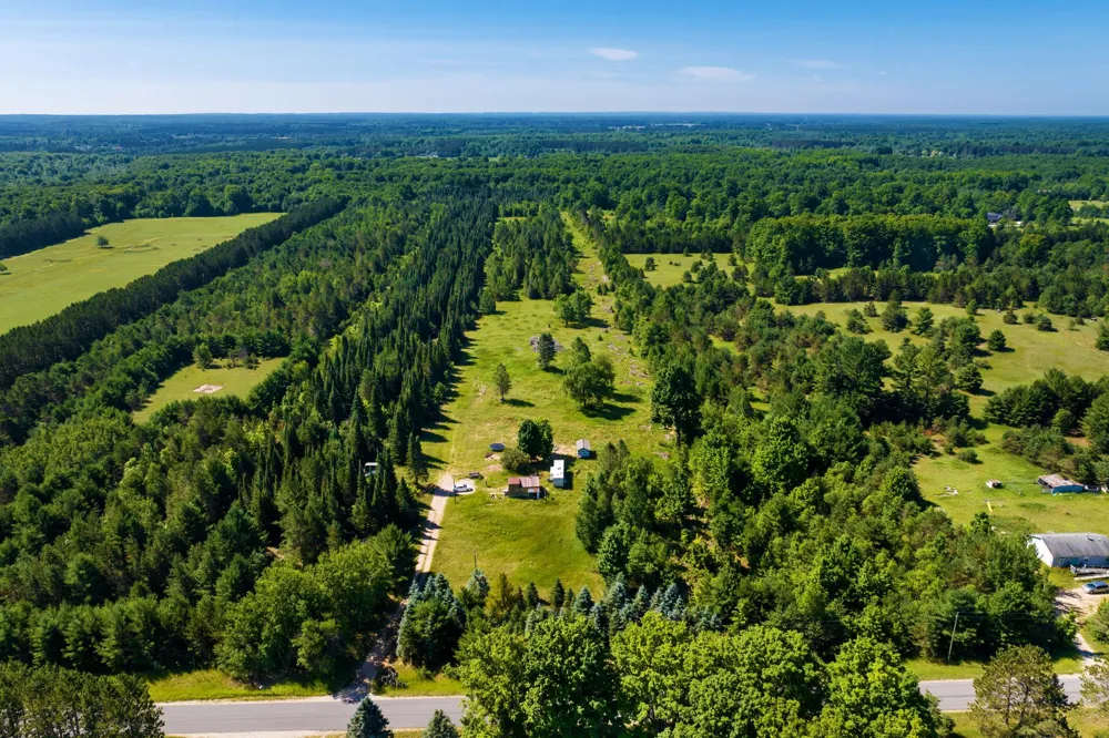653 W Elder Road Custer Township, MI 49659