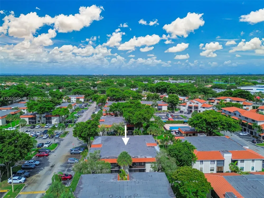 9732 Hammocks Blvd #203-17 Miami, FL 33196