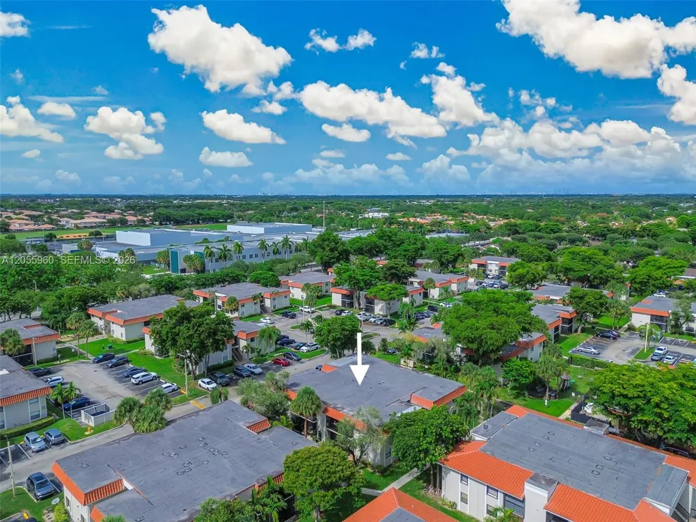 9732 Hammocks Blvd #203-17 Miami, FL 33196