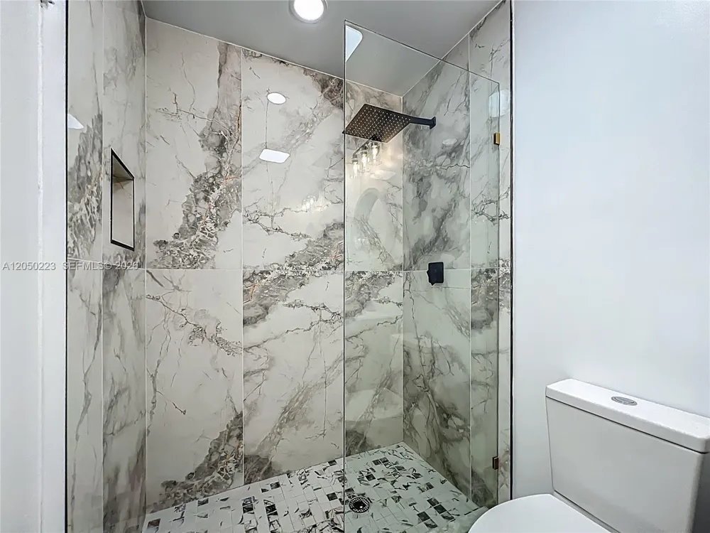 8781 S LAKESHORE DR FLORAL CITY Other City - In The State Of Florida, FL 34436