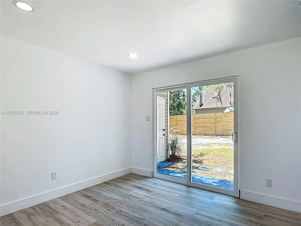8781 S LAKESHORE DR FLORAL CITY Other City - In The State Of Florida, FL 34436