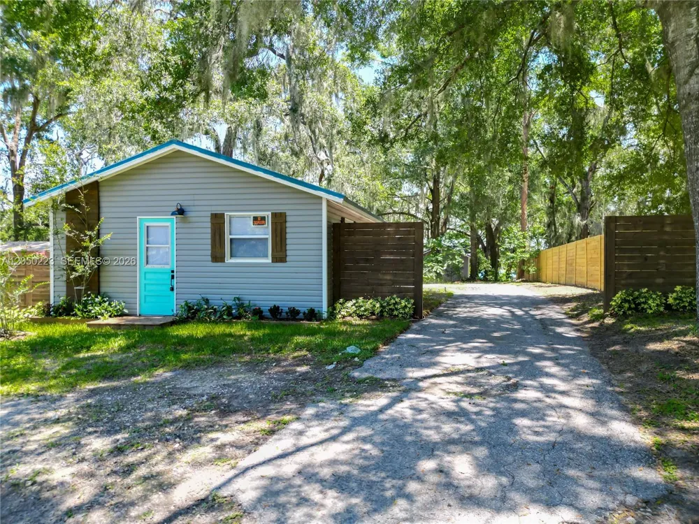 8781 S LAKESHORE DR FLORAL CITY Other City - In The State Of Florida, FL 34436