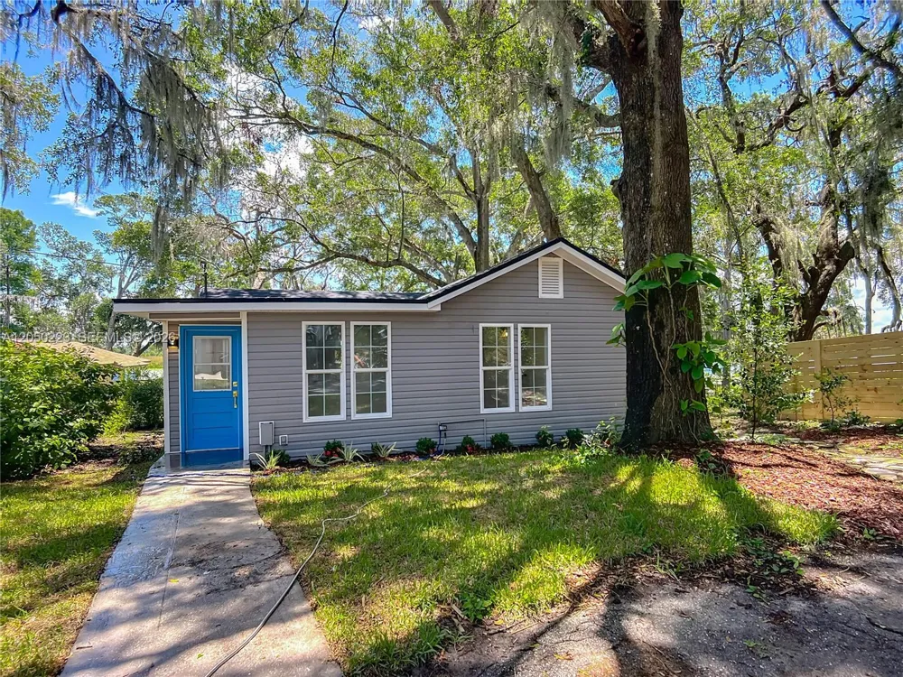 8781 S LAKESHORE DR FLORAL CITY Other City - In The State Of Florida, FL 34436