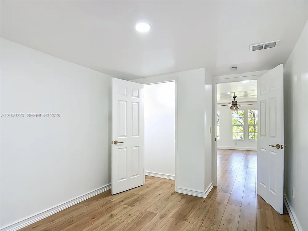 8781 S LAKESHORE DR FLORAL CITY Other City - In The State Of Florida, FL 34436