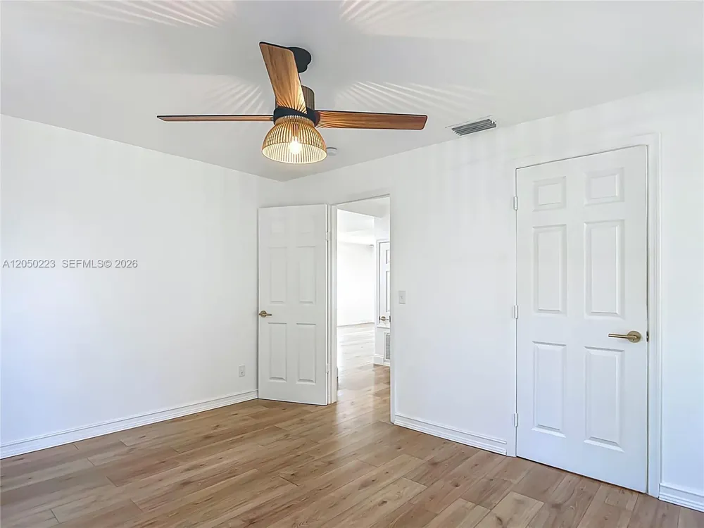 8781 S LAKESHORE DR FLORAL CITY Other City - In The State Of Florida, FL 34436