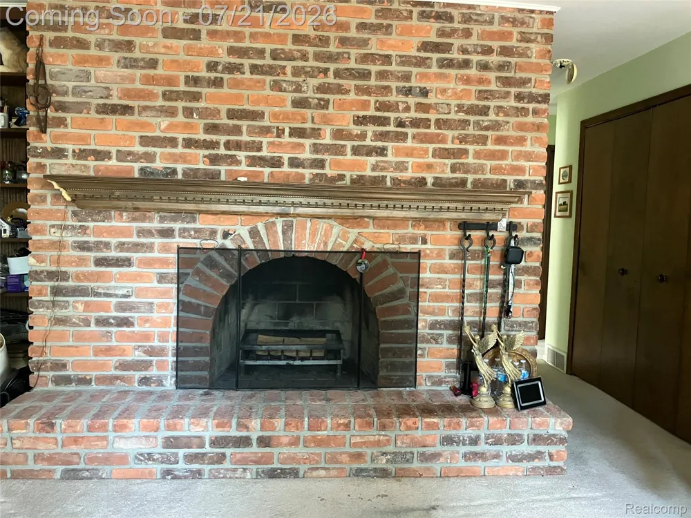 35754 Schmid Drive New Baltimore City, MI 48047
