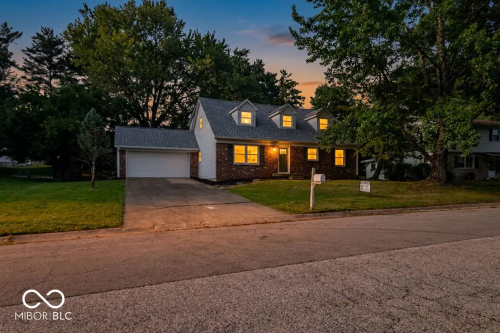 4501 E Cambridge Court Bloomington, IN 47408