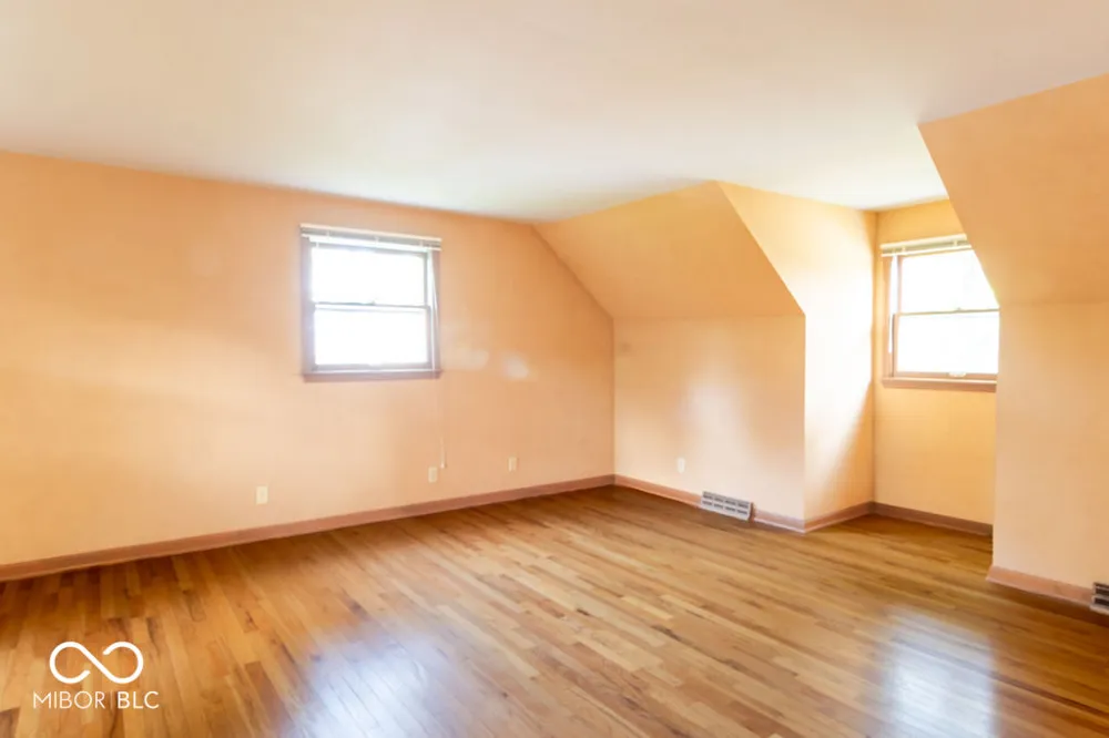 4501 E Cambridge Court Bloomington, IN 47408