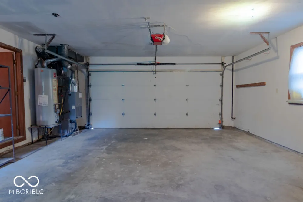 4501 E Cambridge Court Bloomington, IN 47408