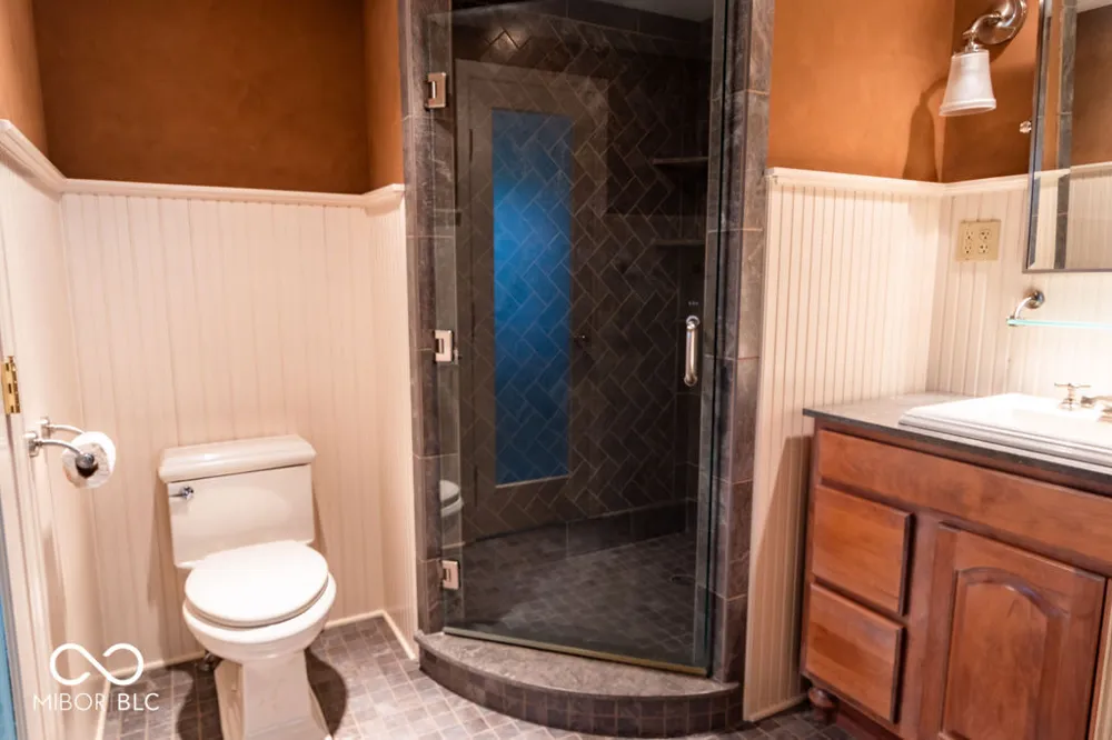 4501 E Cambridge Court Bloomington, IN 47408