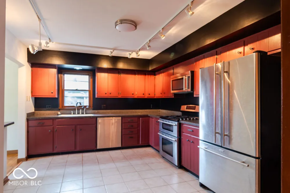 4501 E Cambridge Court Bloomington, IN 47408