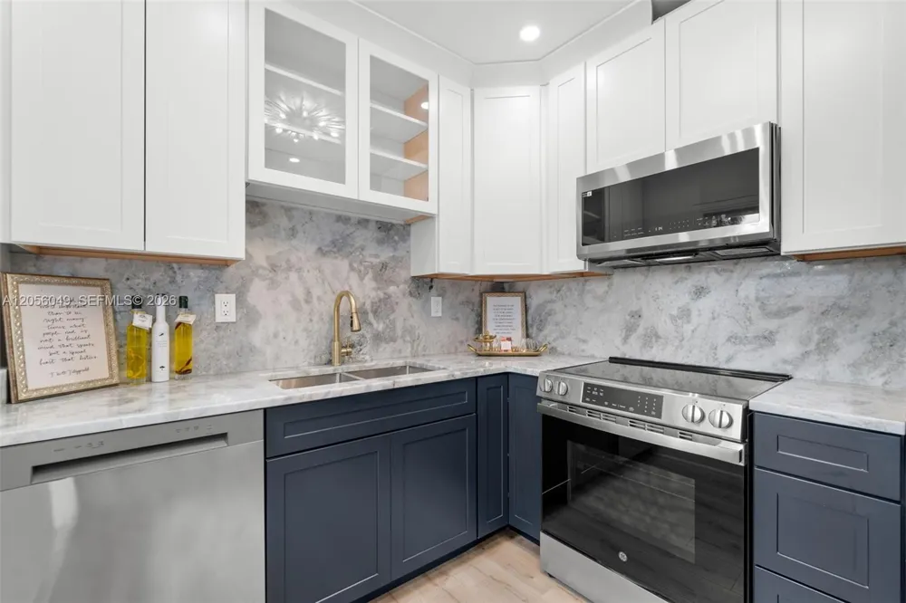 4536 1ST AVENUE N St Petersburg, FL 33713
