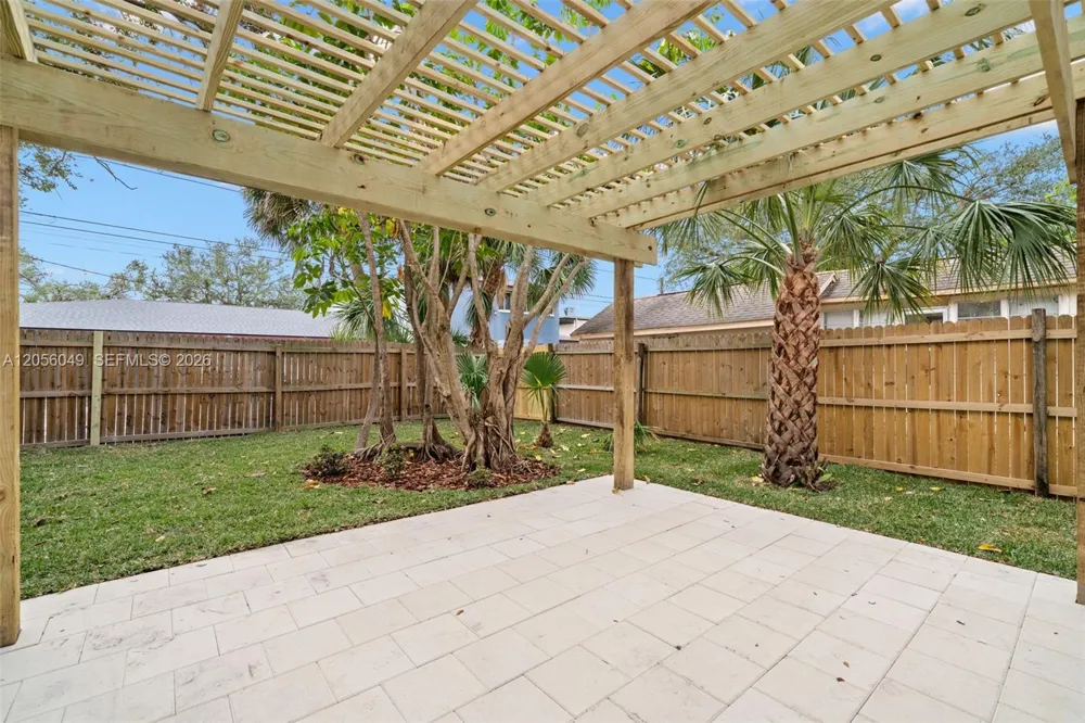 4536 1ST AVENUE N St Petersburg, FL 33713