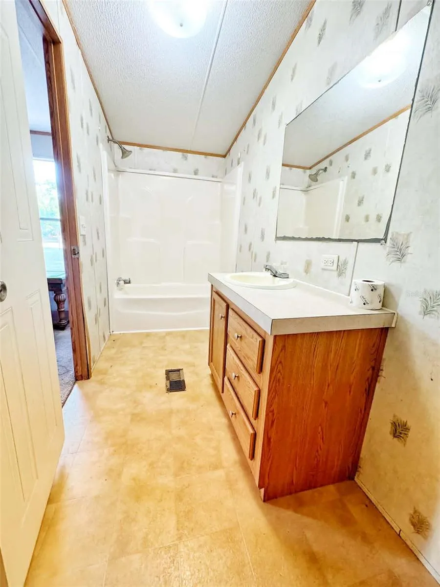 612 MORGAN ROAD Winter Haven, FL 33880