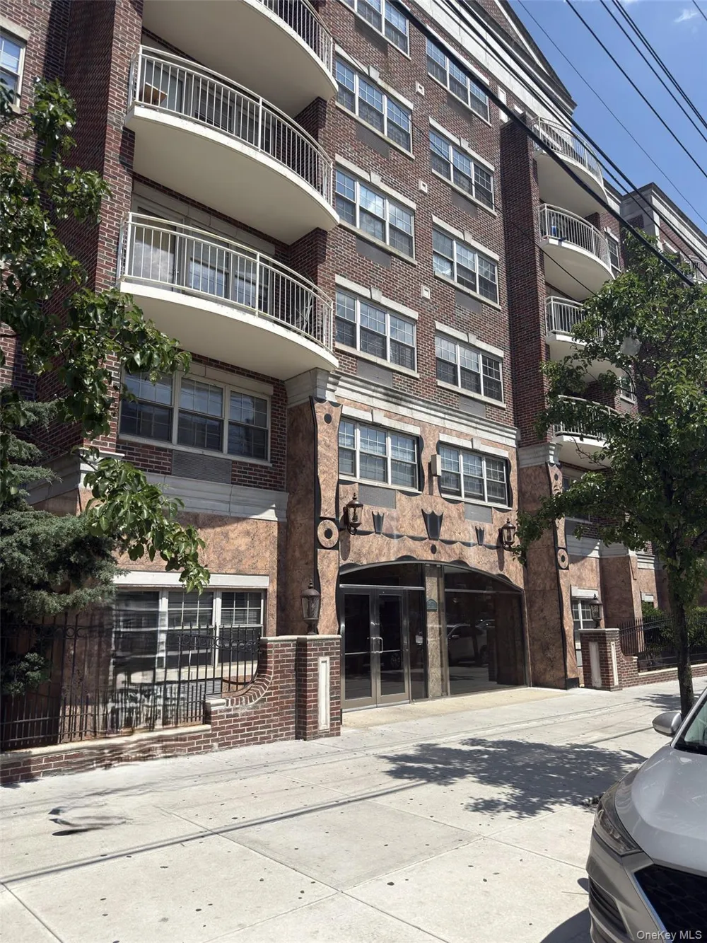 38-11 108th Street #3H Corona, NY 11368