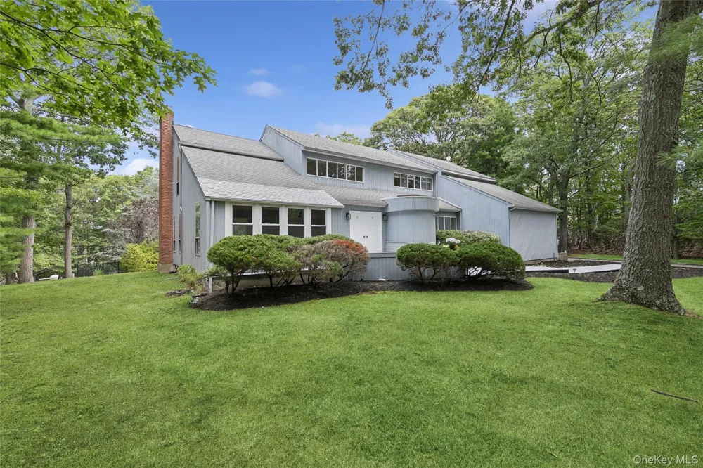12 Ridge Road Setauket, NY 11733