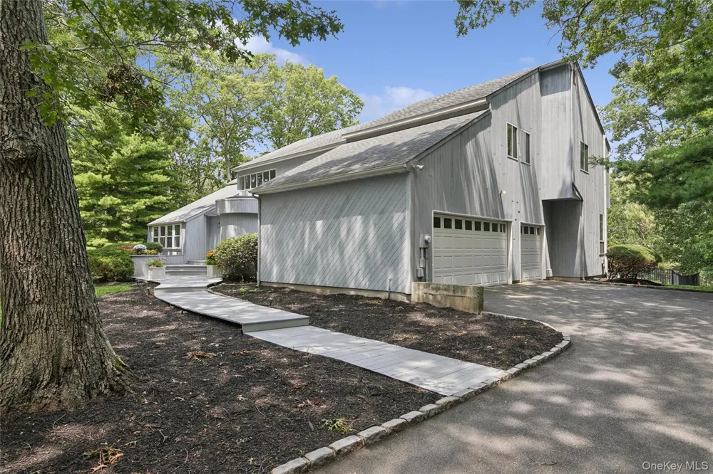 12 Ridge Road Setauket, NY 11733