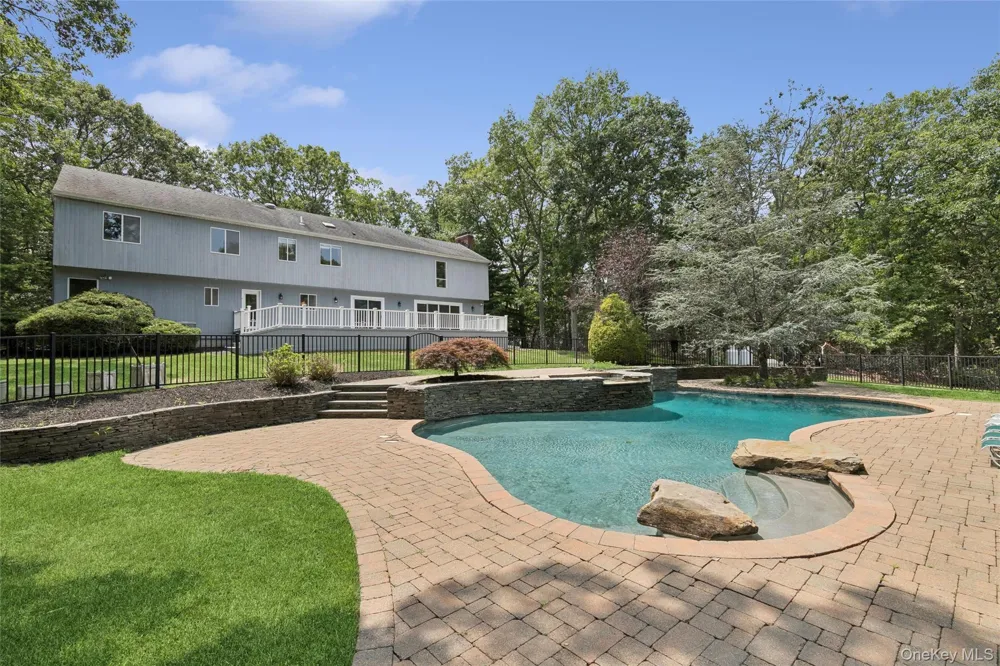 12 Ridge Road Setauket, NY 11733