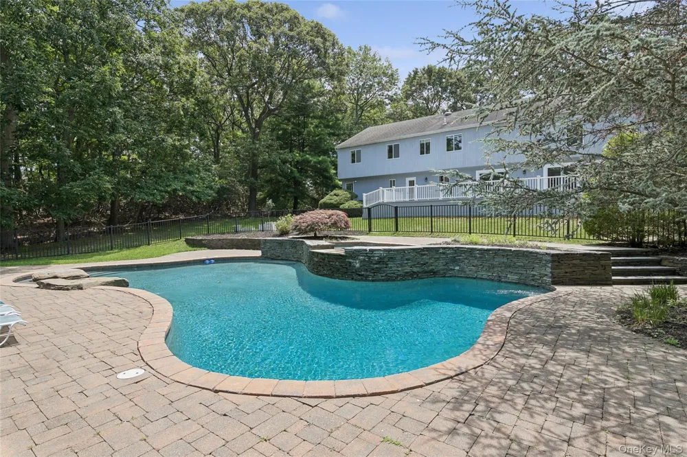 12 Ridge Road Setauket, NY 11733