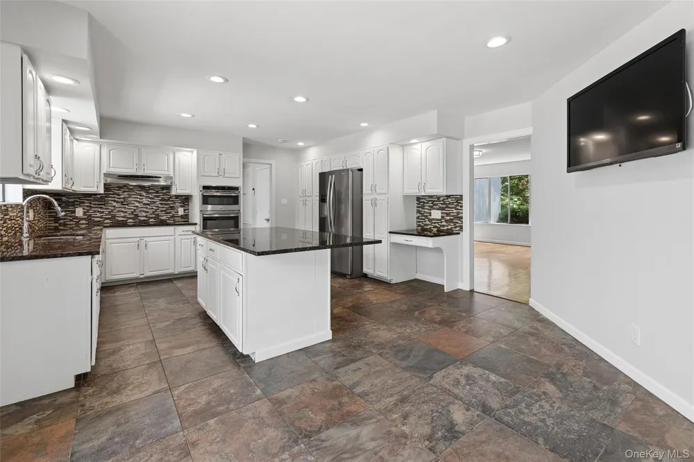 12 Ridge Road Setauket, NY 11733