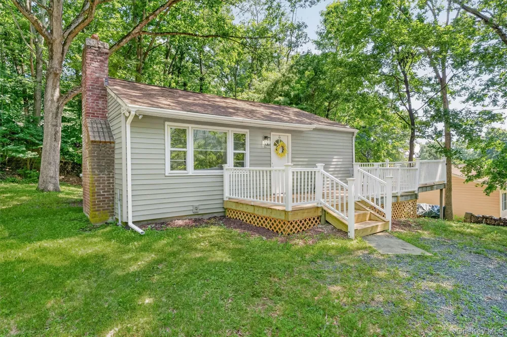 52 Mountain Avenue Greenwood Lake, NY 10925