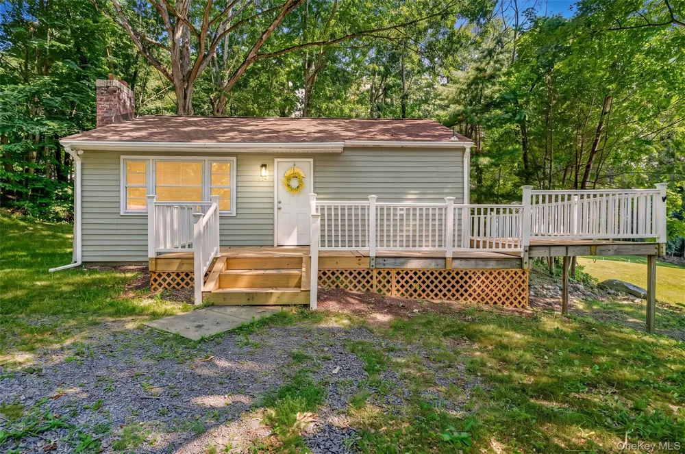 52 Mountain Avenue Greenwood Lake, NY 10925