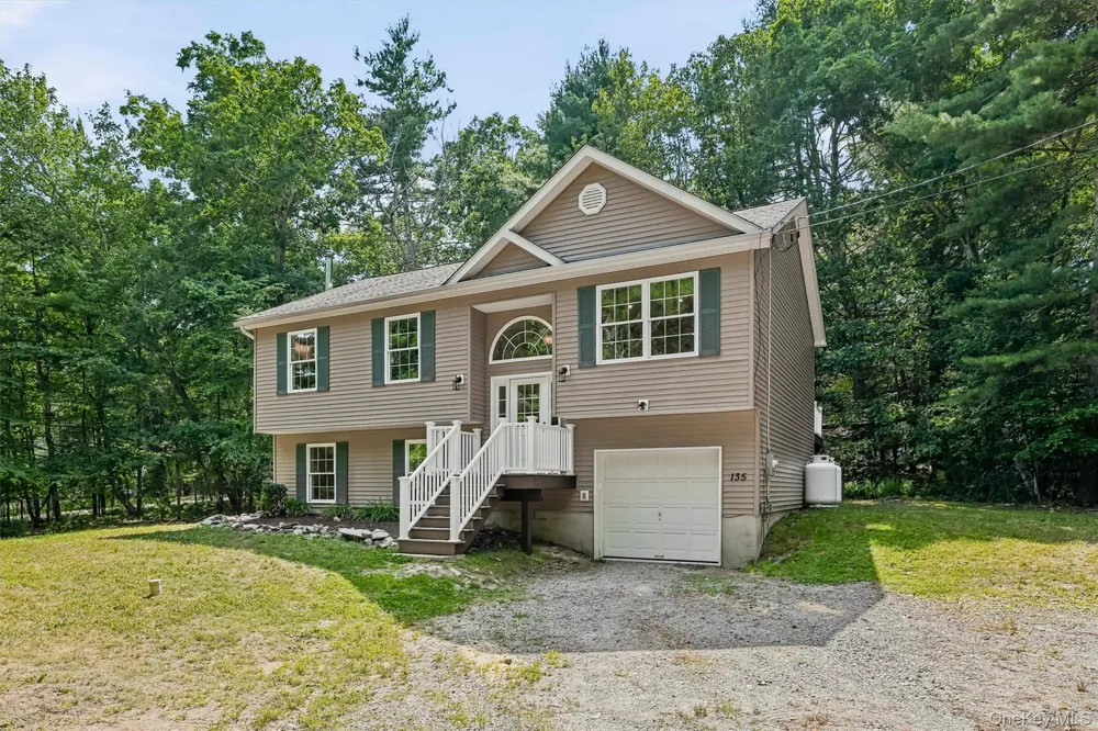 135 Old Forestburg Road Sparrowbush, NY 12780