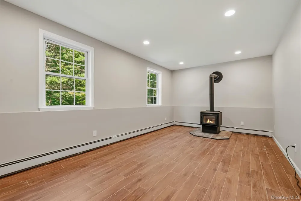135 Old Forestburg Road Sparrowbush, NY 12780
