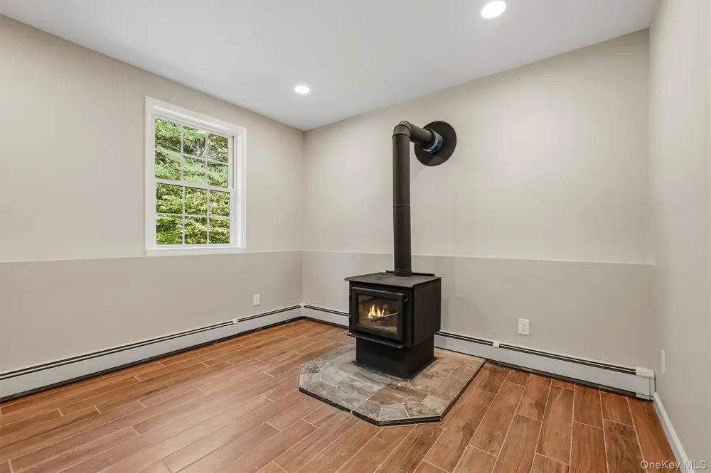 135 Old Forestburg Road Sparrowbush, NY 12780