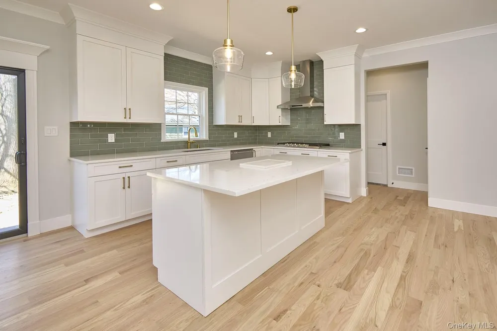 104 Maeder Avenue North Merrick, NY 11566