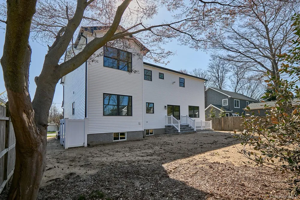 104 Maeder Avenue North Merrick, NY 11566
