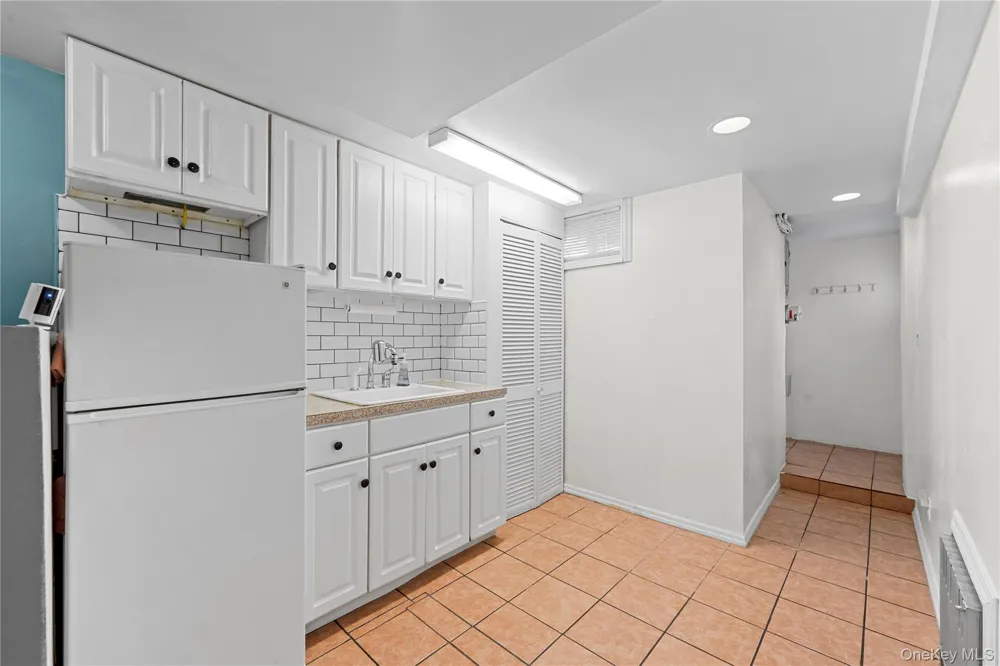 67-01 Eliot Avenue Middle Village, NY 11379
