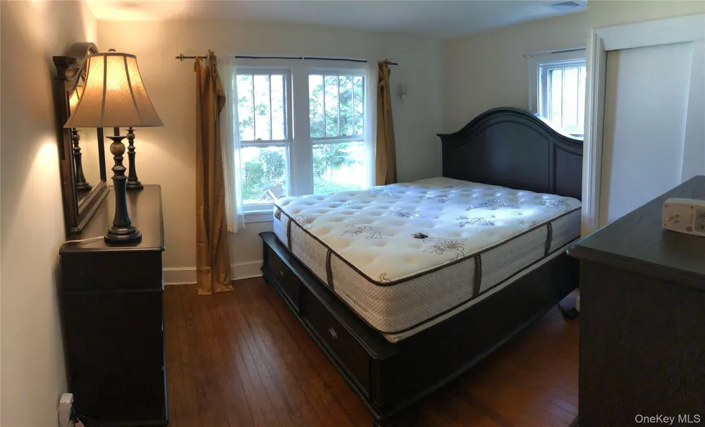 7 Chestnut Street Stony Brook, NY 11790