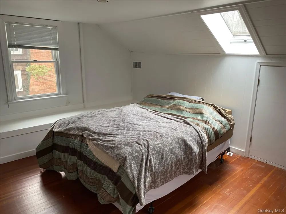 7 Chestnut Street Stony Brook, NY 11790
