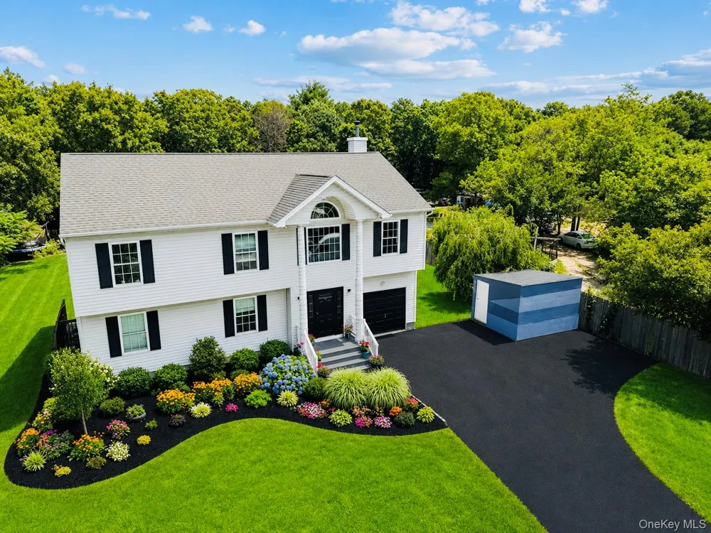 241 Middle Island Road Medford, NY 11763
