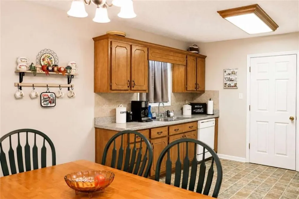 523 S River Drive S Jackson, GA 30233