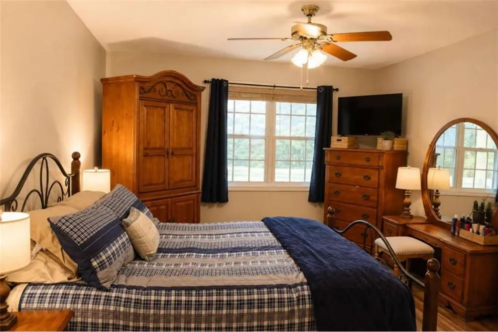 523 S River Drive S Jackson, GA 30233