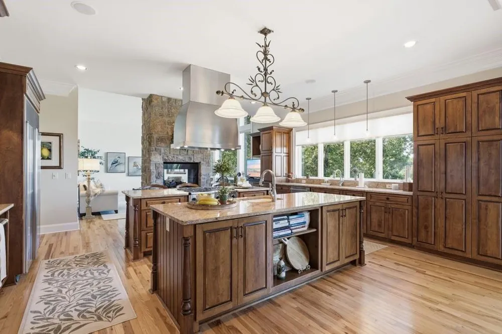 84 Fox Claw Knoll Big Canoe, GA 30143