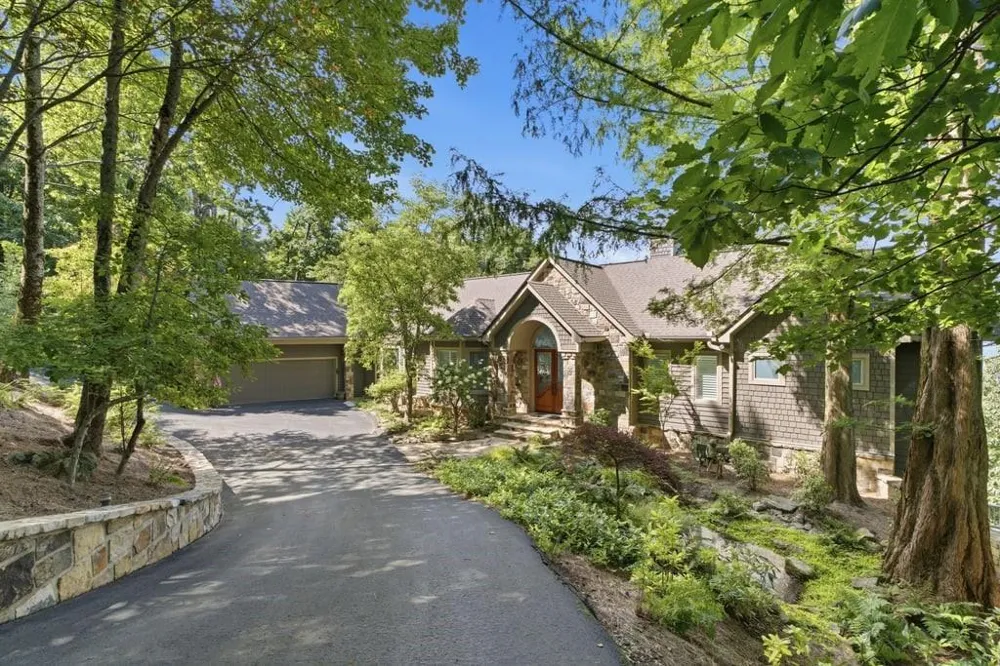 84 Fox Claw Knoll Big Canoe, GA 30143