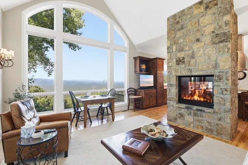 84 Fox Claw Knoll Big Canoe, GA 30143