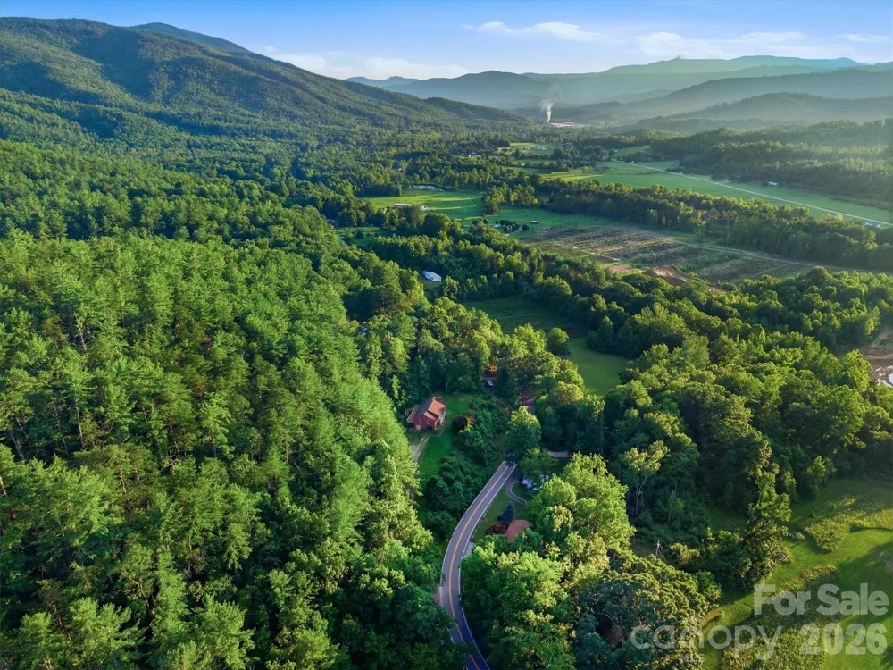 5513 Old Linville Road Marion, NC 28752